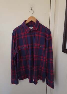 Fair Harbor Dunewood Flannel Size L Blue Red Plaid Long Sleeve Shirt